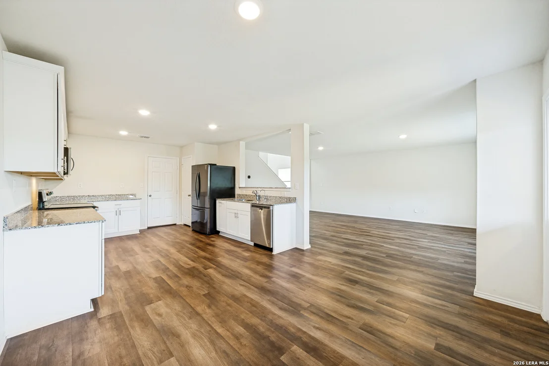 Photo of 6007 BLUESTEM WAY