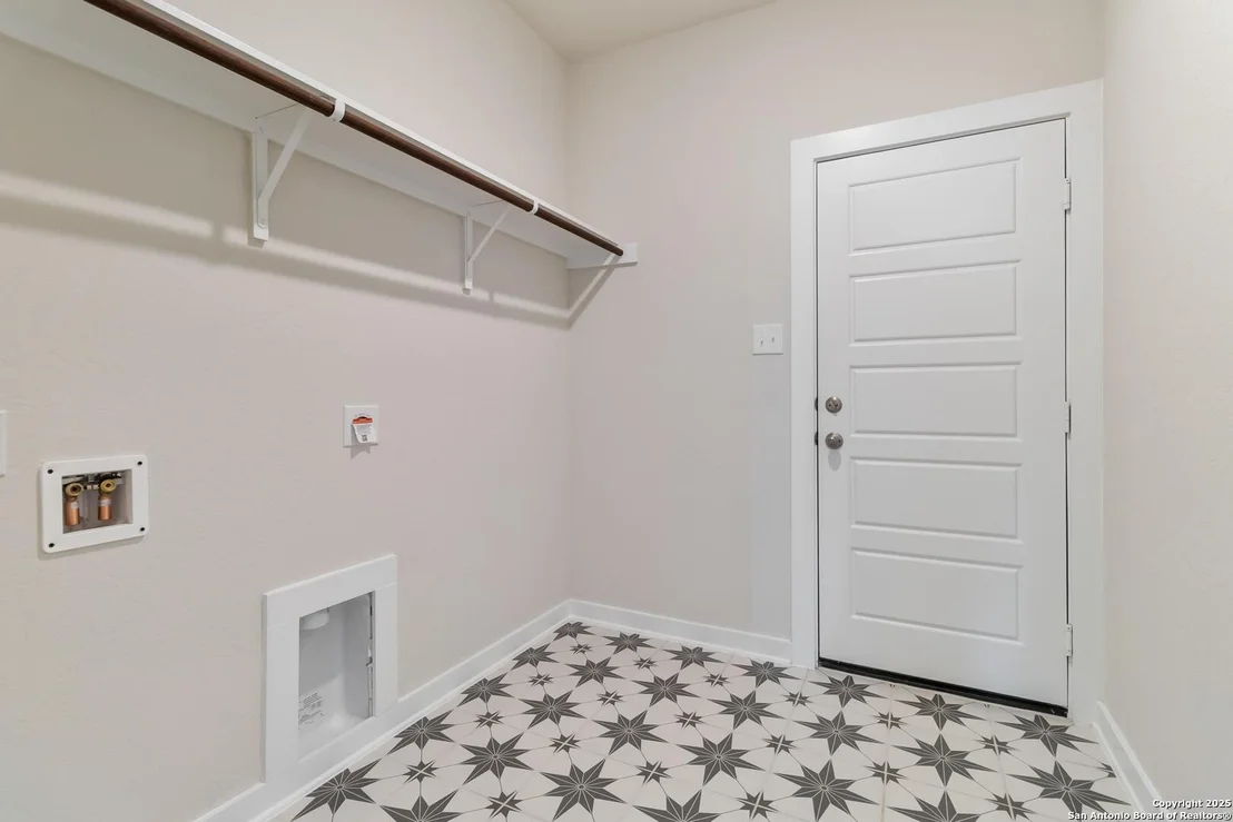 Photo of 1587 Vista View Drive