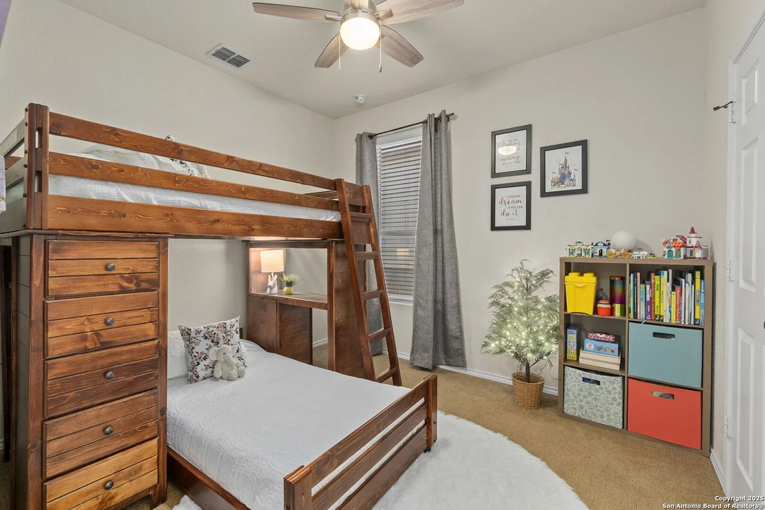 Photo of 27320 Paraiso Manor