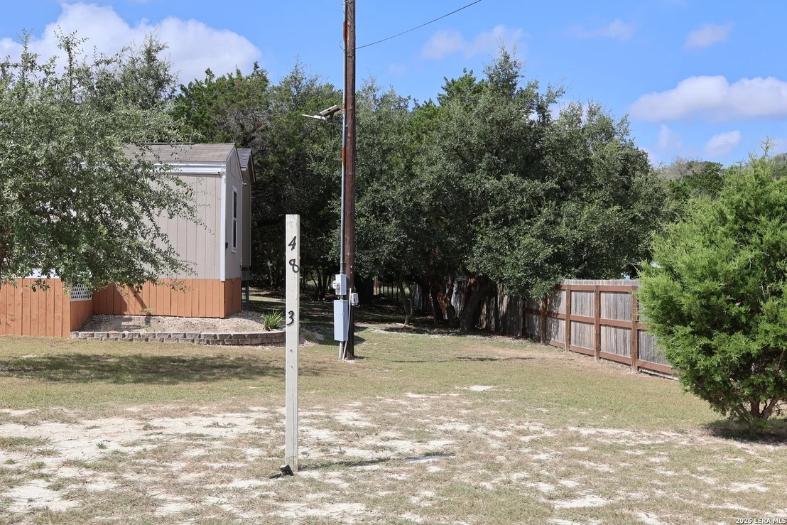 Photo of 483 WRIGHT DR