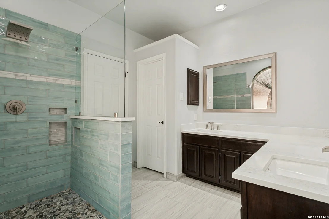 Photo of 15006 Oak Briar