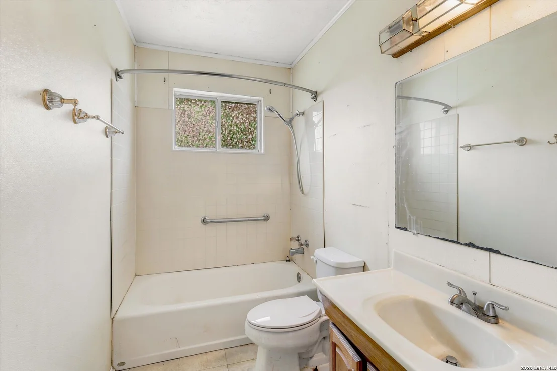 Photo of 4030 Judivan