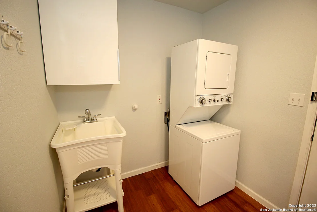 Photo of 64 Vaughan Pl