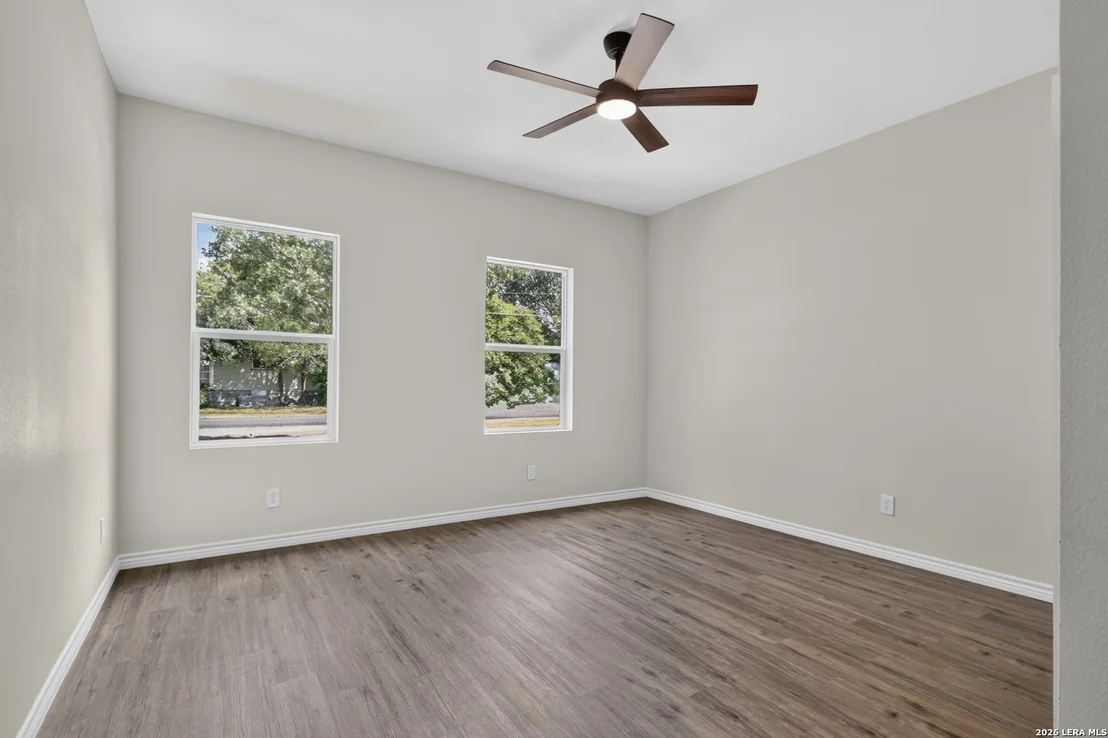 Photo of 285 Avenue I