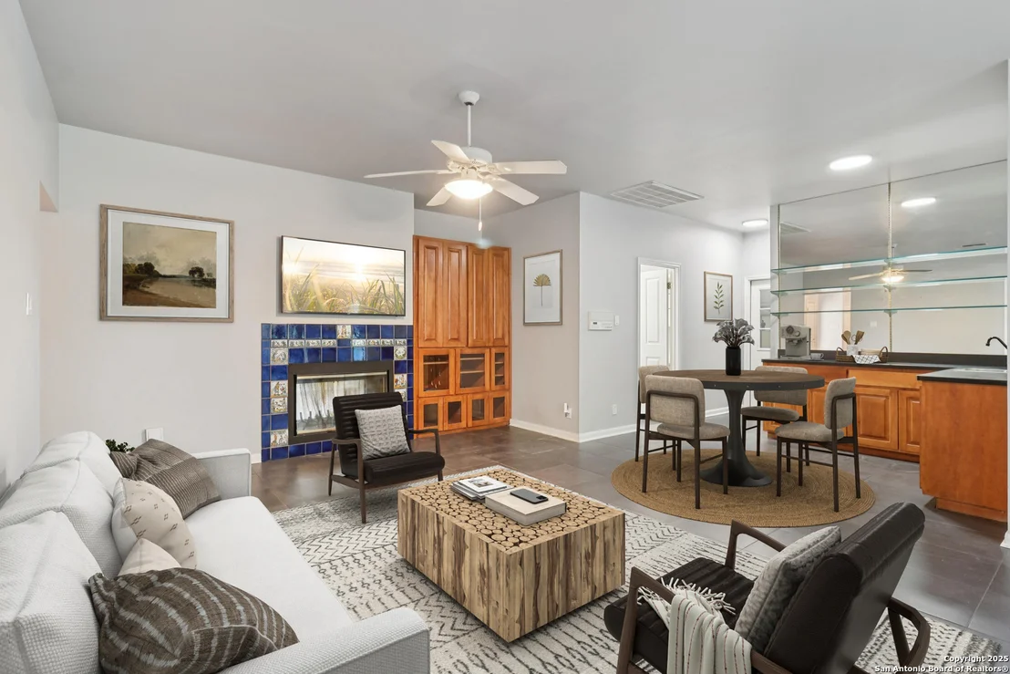Photo of 2905 Hidden Elm