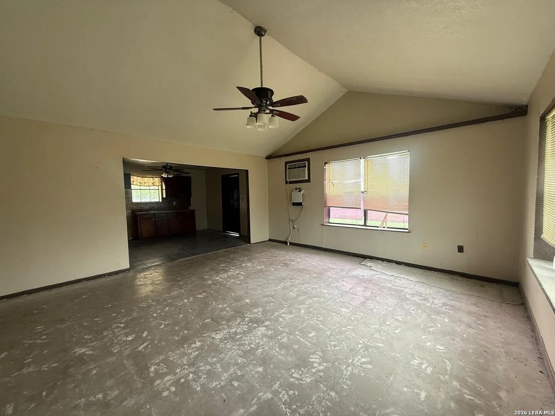 Photo of 3294 FRESNO LOOP