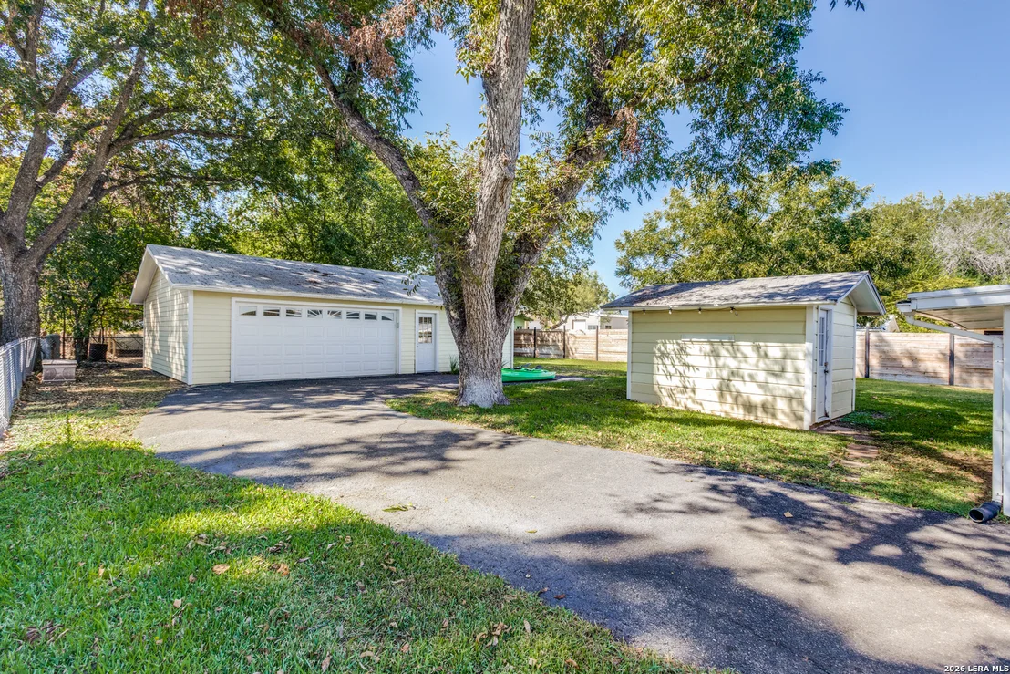 Photo of 301 Riverside Drive