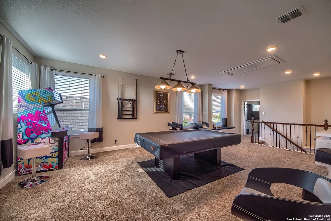 Photo of 950 Lone Cypress