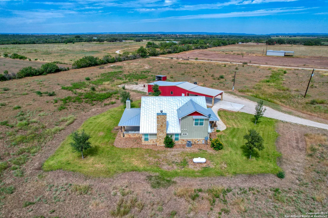 Photo of 2371 N Ranch Road 187