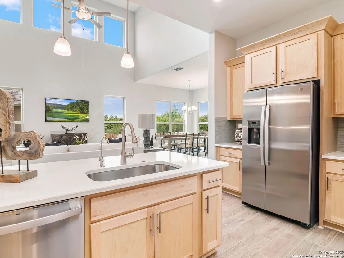 Photo of 712 Pond Bluff