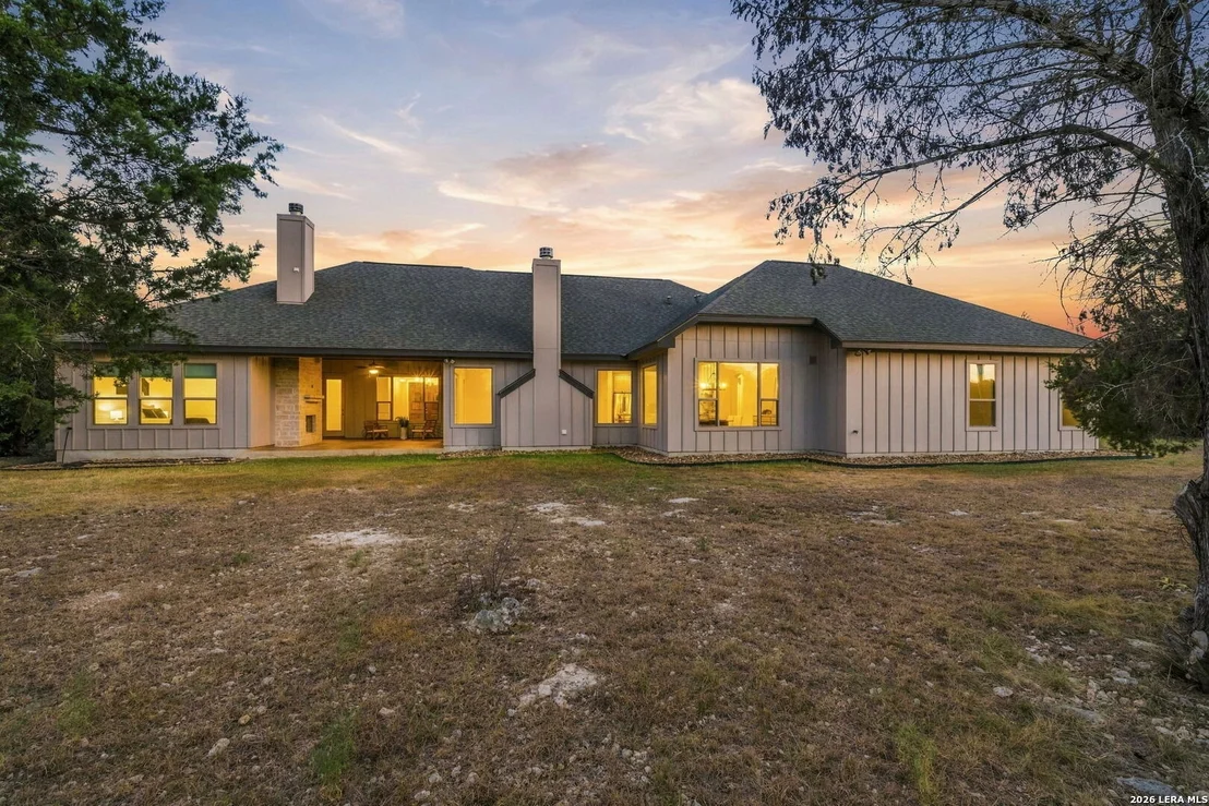Photo of 112 ROLLING VIEW DR
