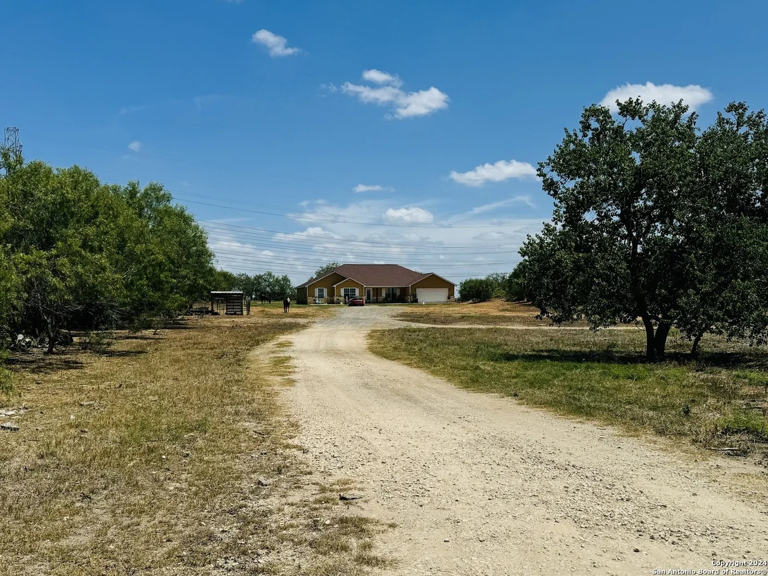 Photo of 8546 Real Rd