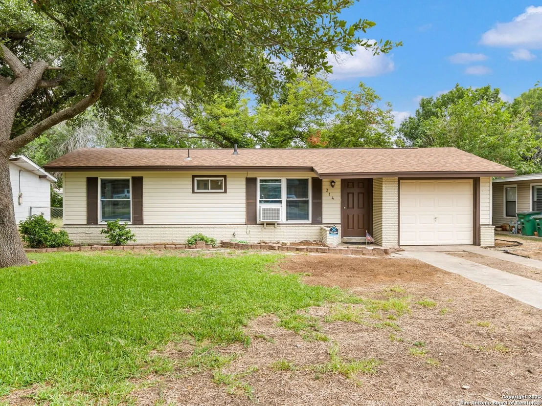 Photo of 314 ARTEMIS DR