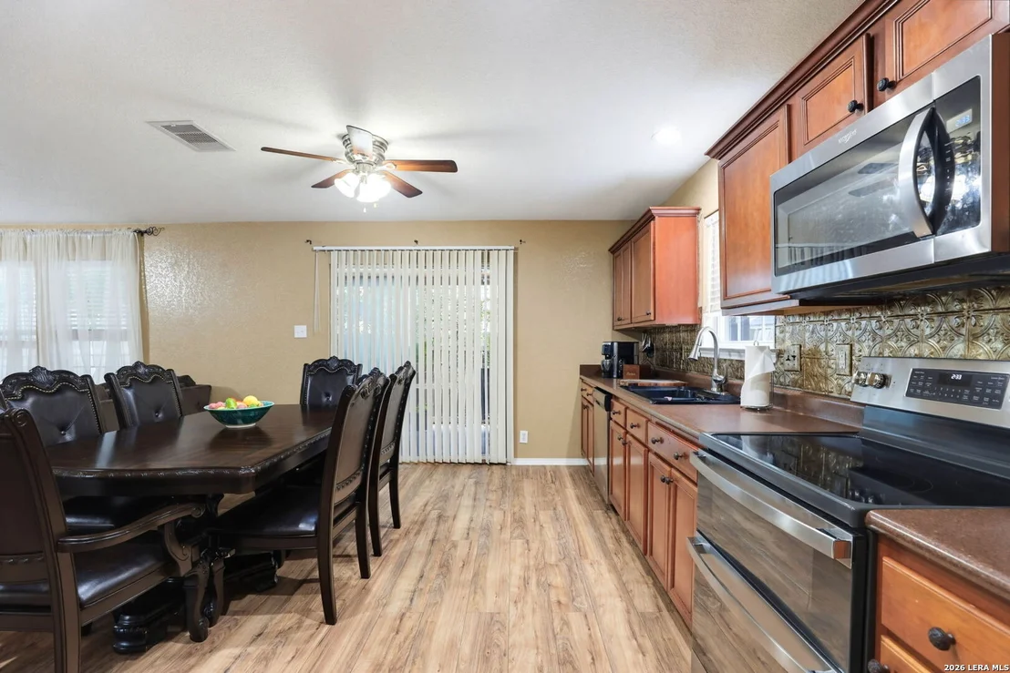 Photo of 442 HAMPTON CV