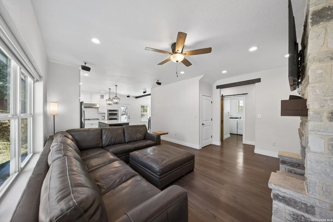 Photo of 616 Crossman