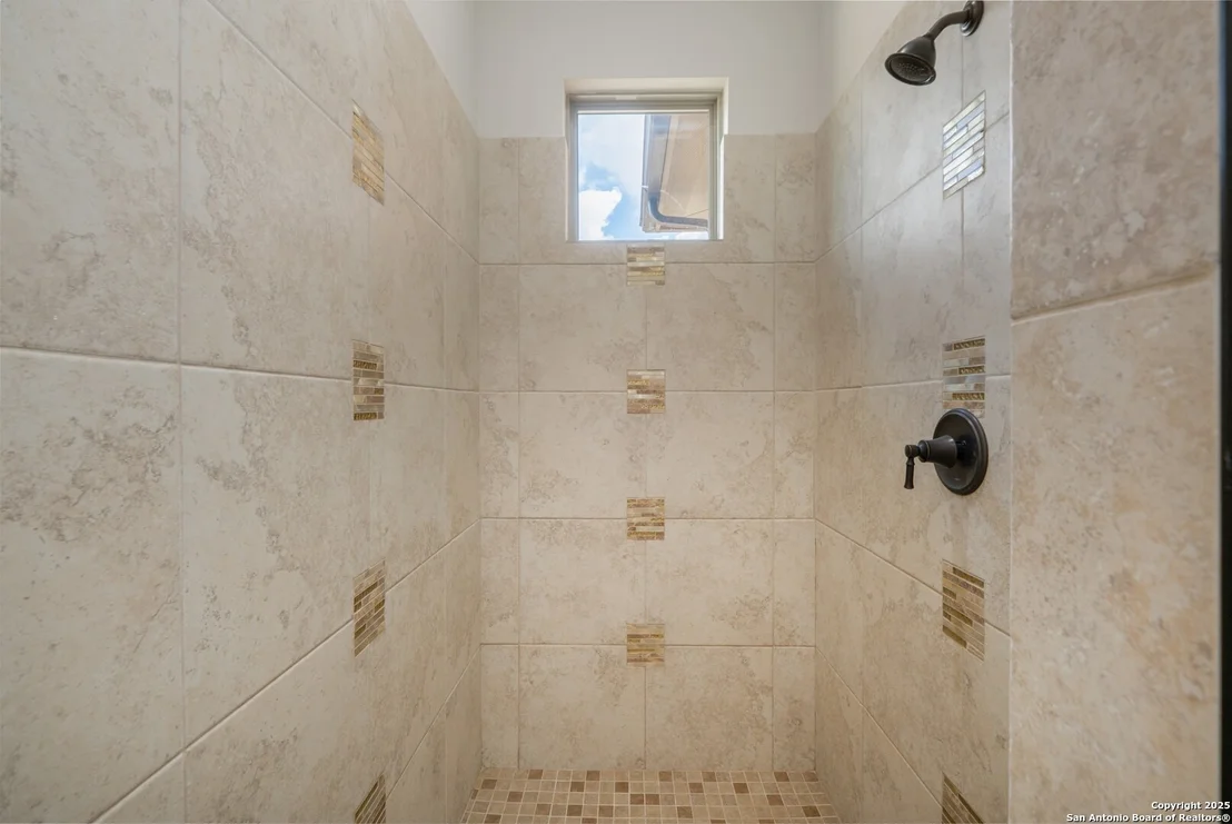 Photo of 1427 County Road 323