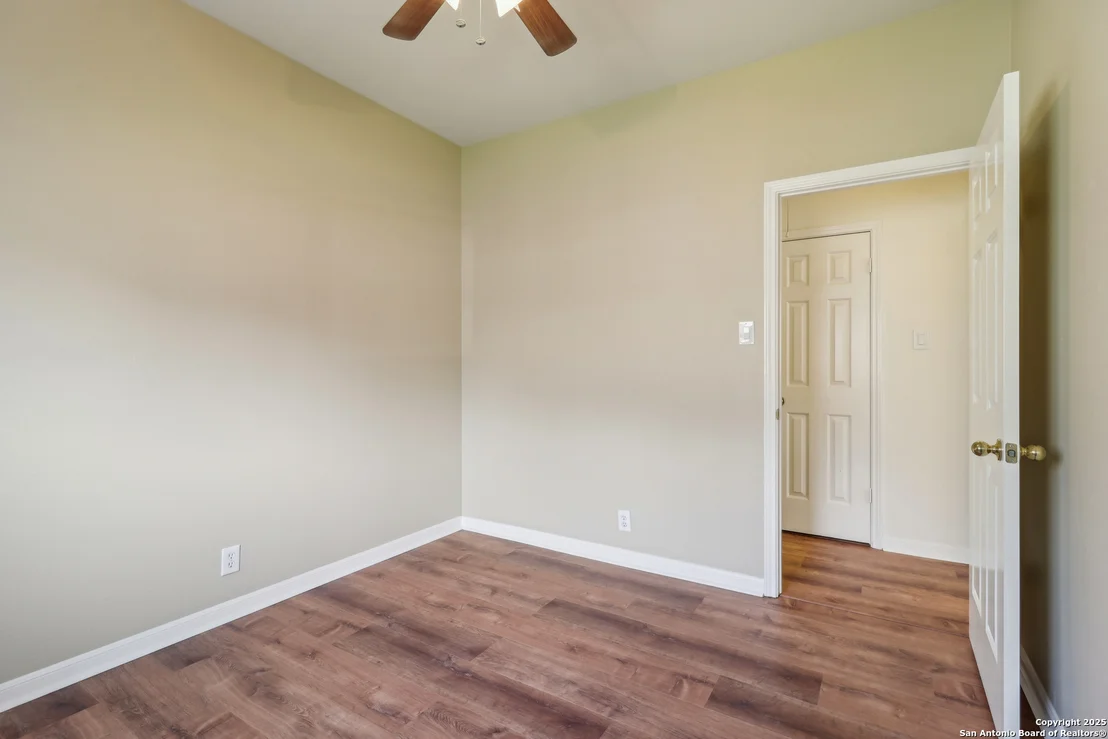 Photo of 1117 Rivertree Dr.