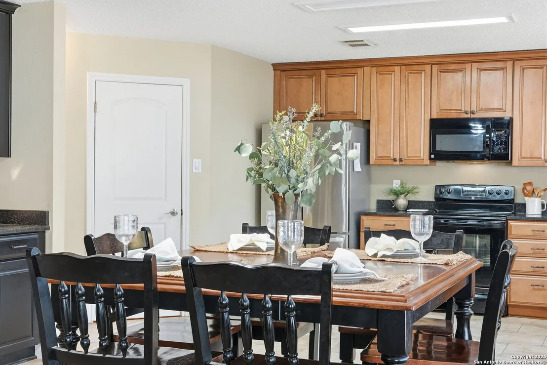 Photo of 3217 Rosewell