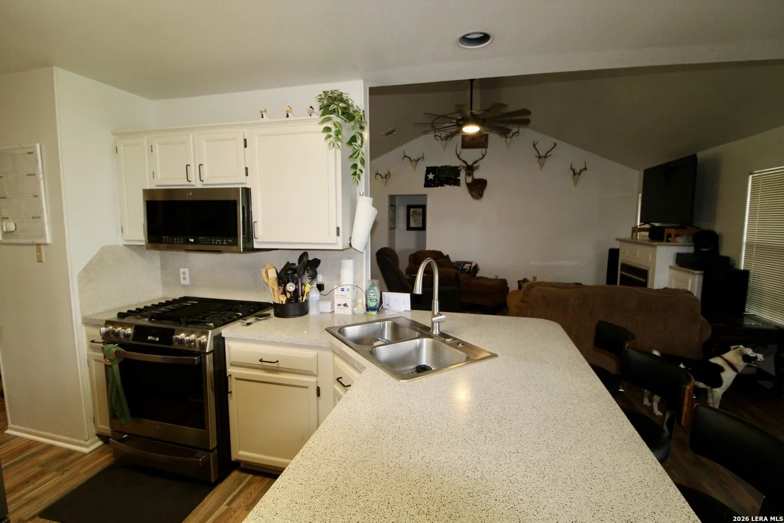 Photo of 19470 Blume Dr