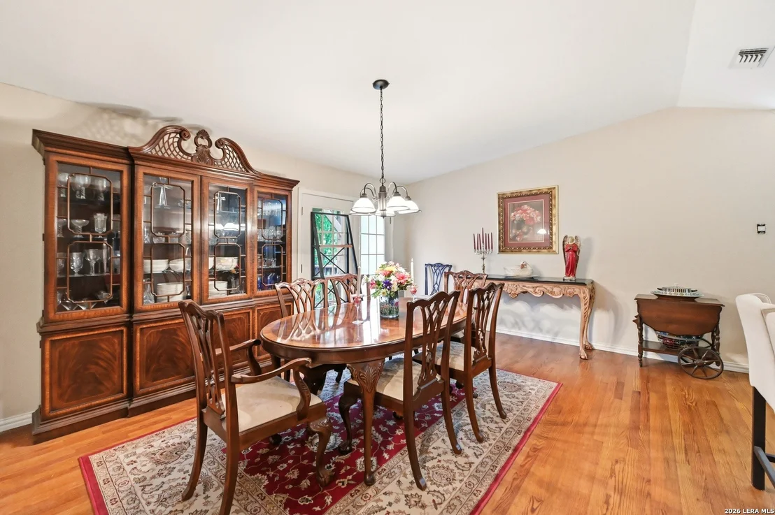Photo of 237 THORAIN BLVD