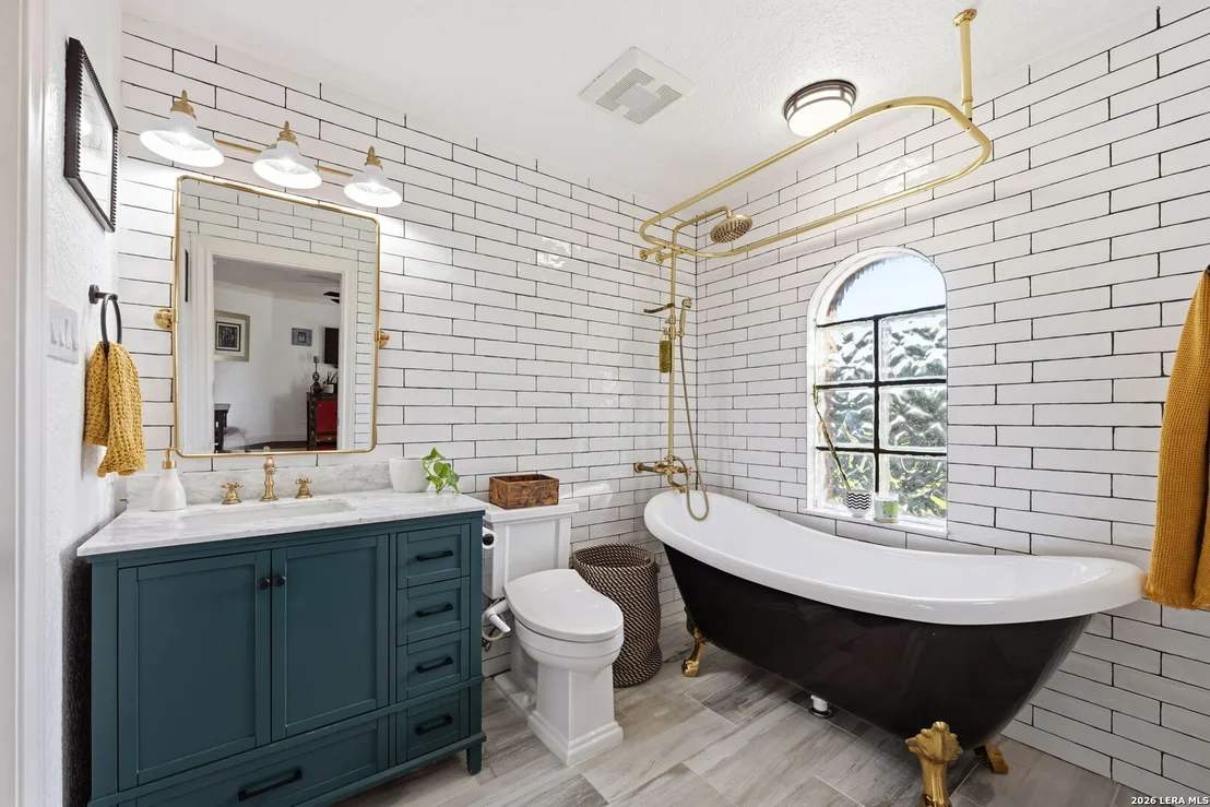 Photo of 2 Charterwood