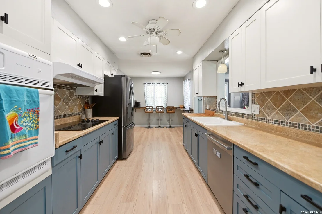 Photo of 429 DRIFTWIND DR