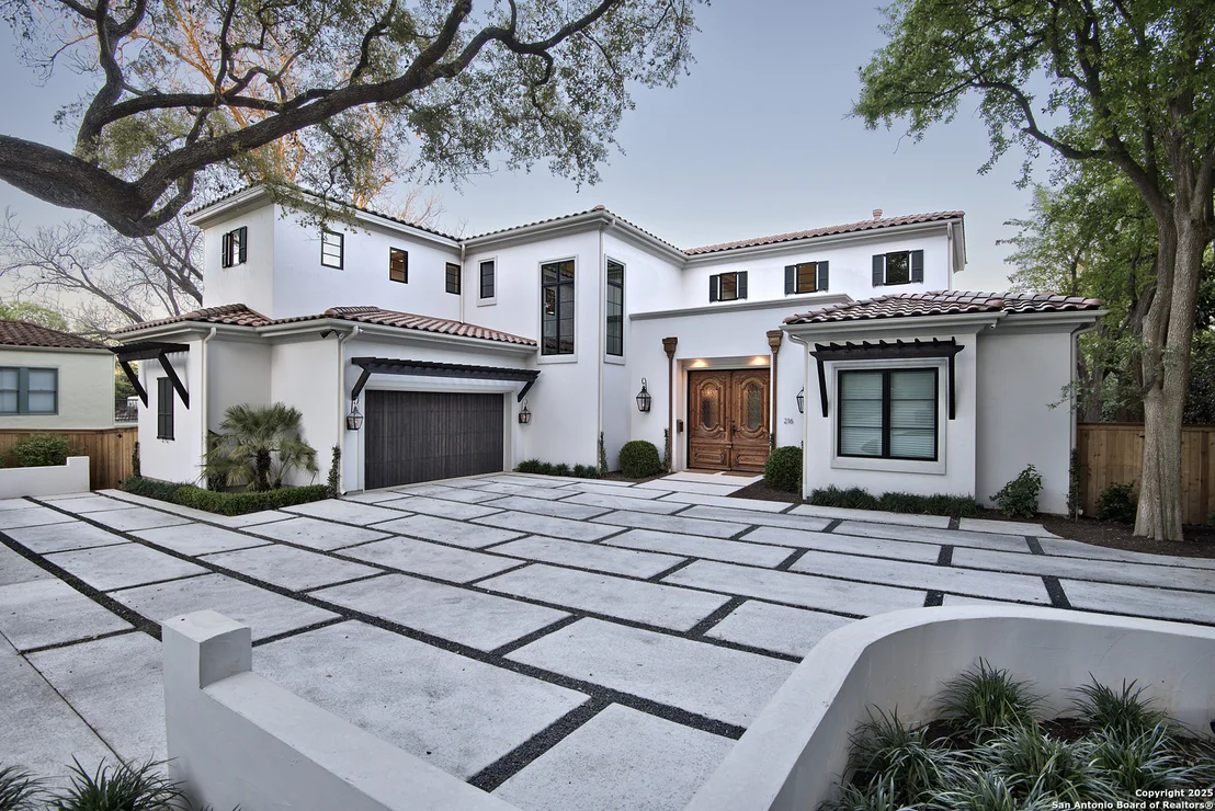 Photo of 114 Cypress Way