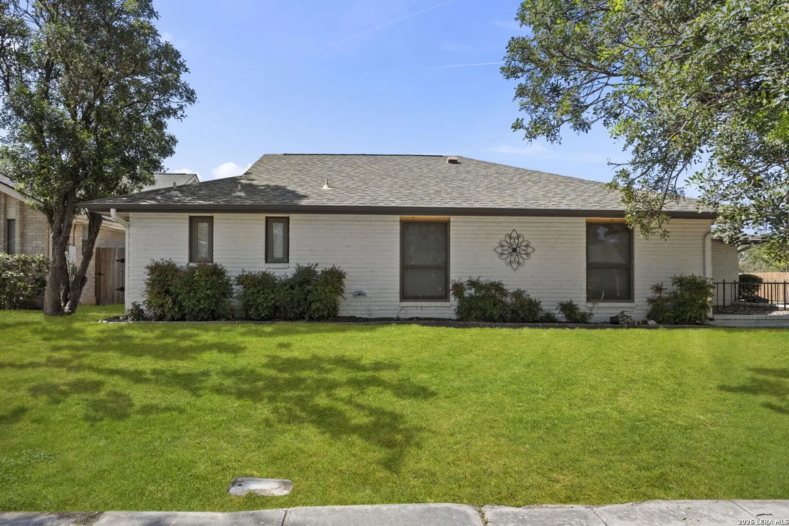 Photo of 1516 Caper