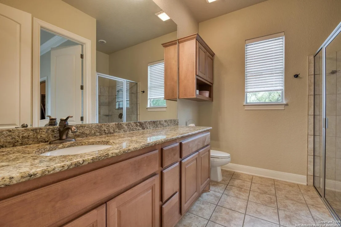 Photo of 2818 River Way