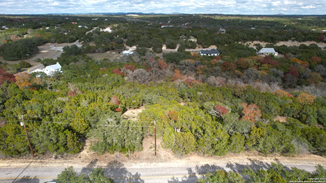 Photo of 217 HIDDEN LAKE DR