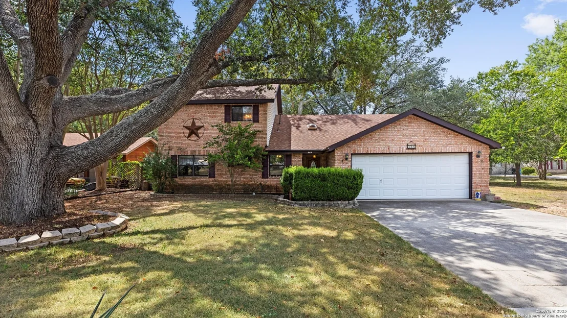 Photo of 949 Burges