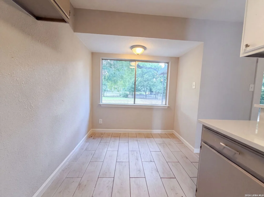 Photo of 102 DARTMOOR DR