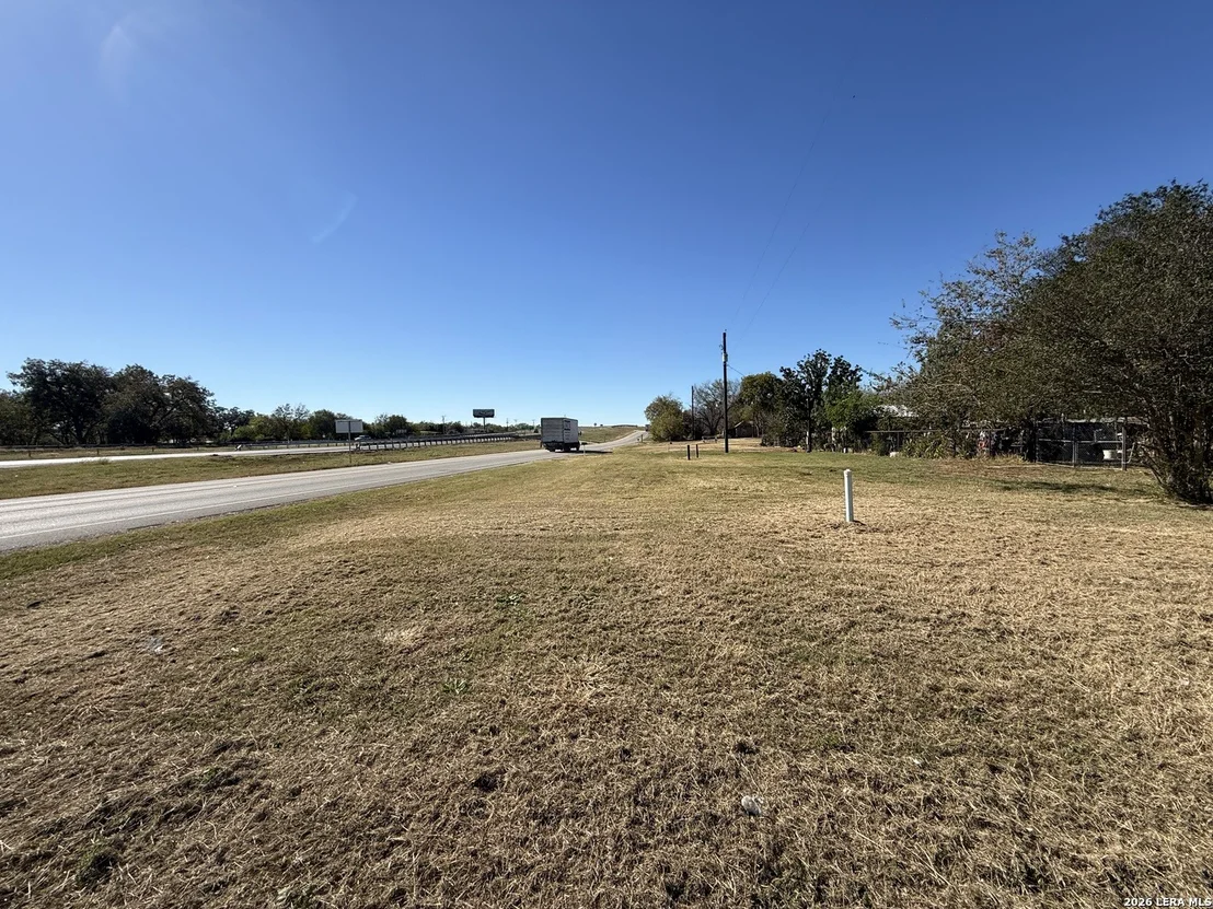 Photo of 415 COUNTY ROAD 1585