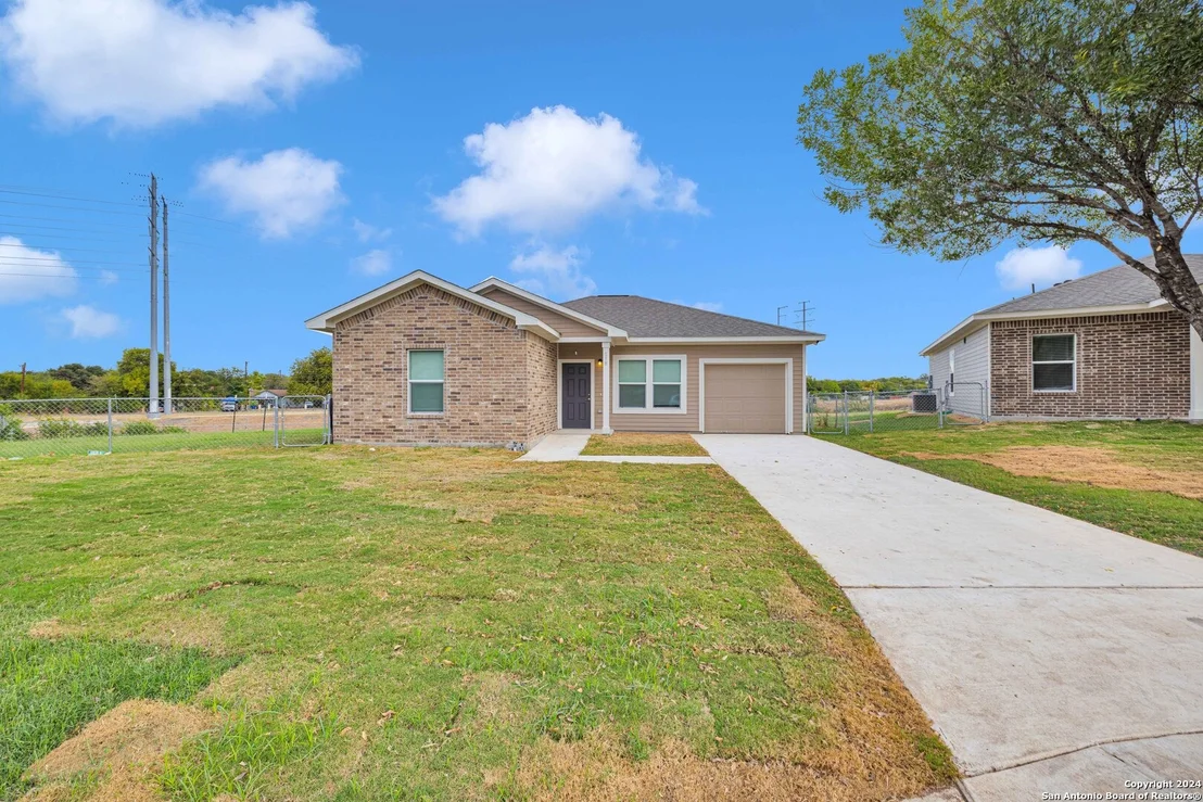 Photo of 518 PRECIOUS DR