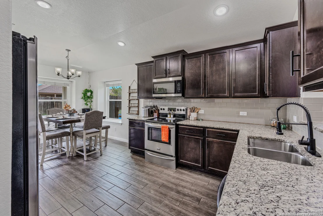 Photo of 2300 LIGHTHOUSE DR
