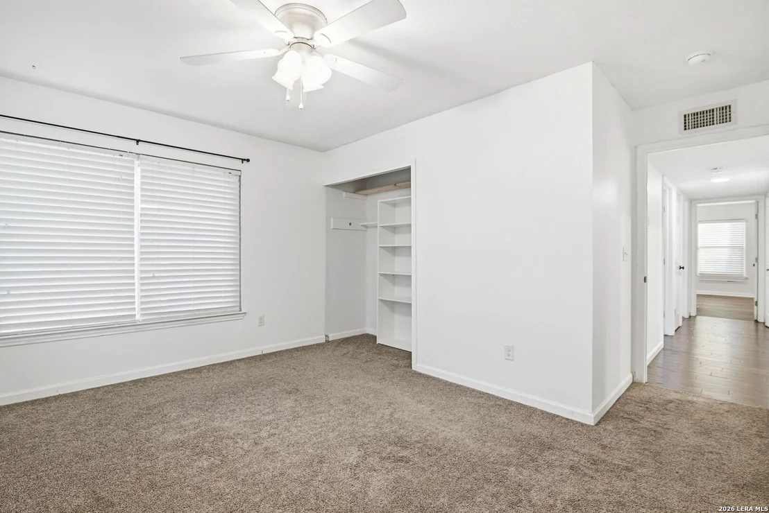 Photo of 2822 Knight Robin Dr