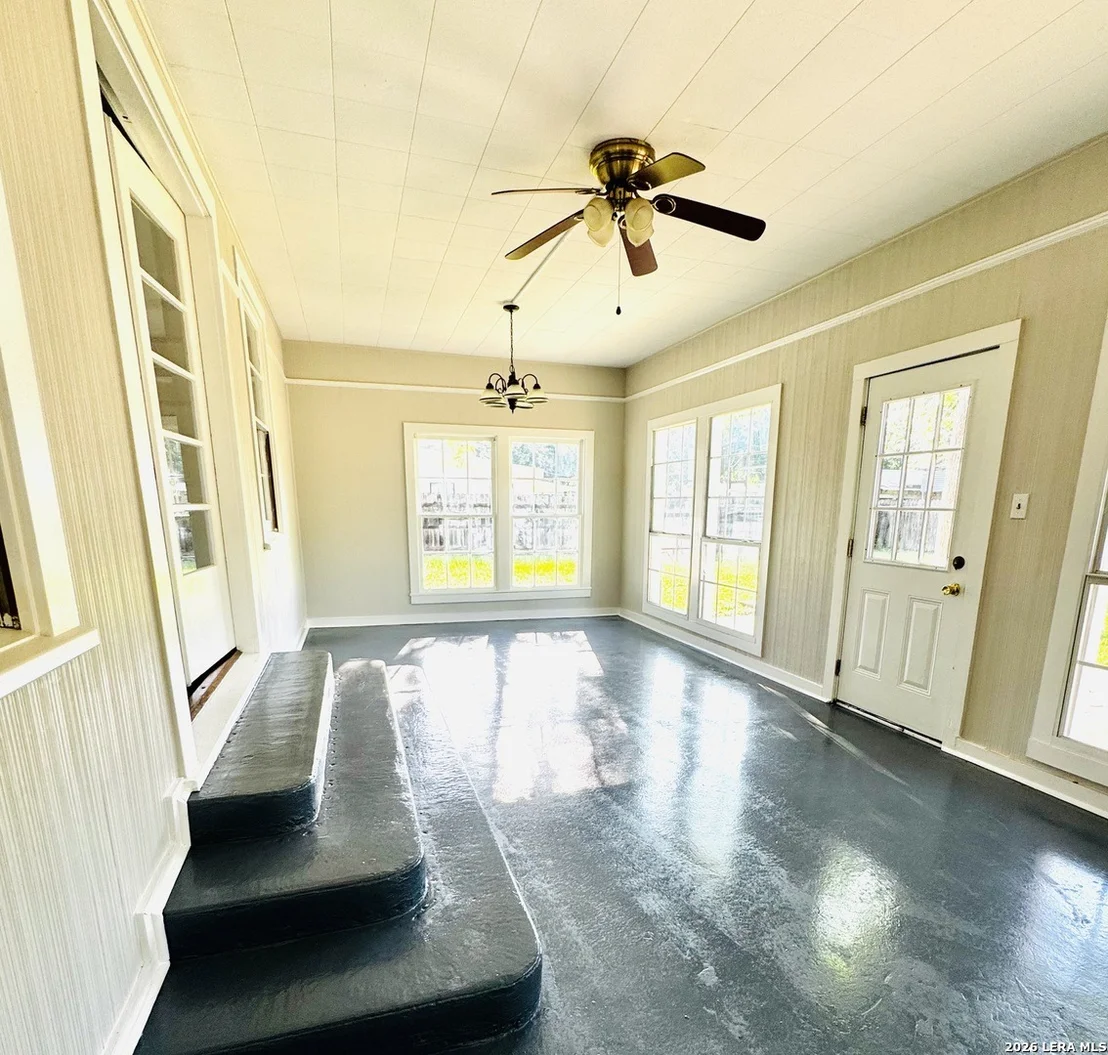 Photo of 841 Laurel St