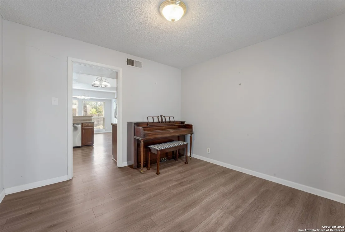 Photo of 7107 Stirrup Cir
