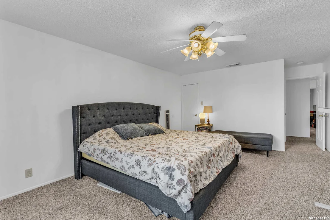 Photo of 8218 Laurel Bnd