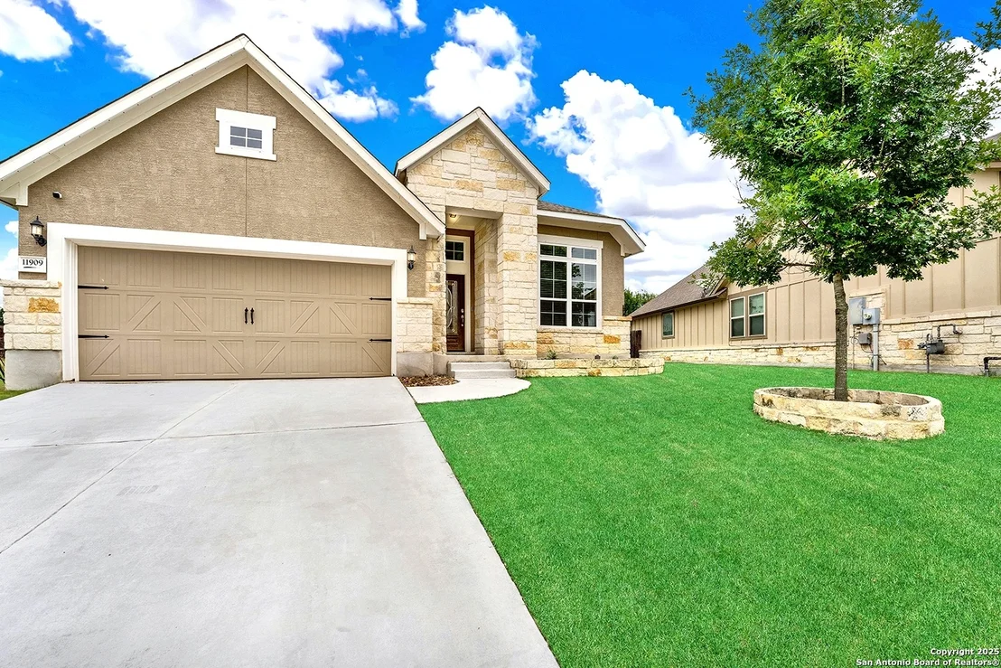 Photo of 11909 Trail hollow