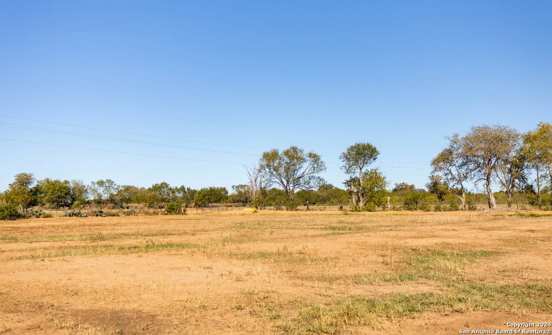 Photo of 458 COUNTY ROAD 664
