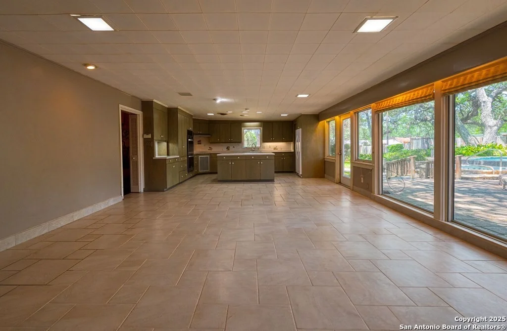 Photo of 52 Encino Loma