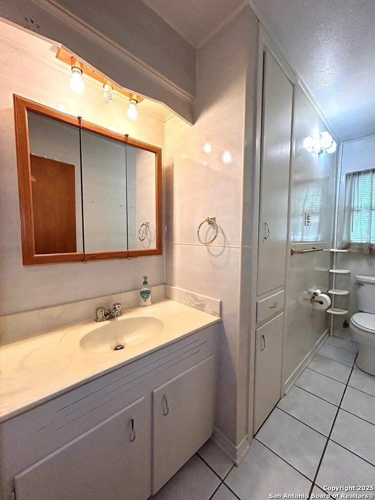 Photo of 1412 Oriole Lane