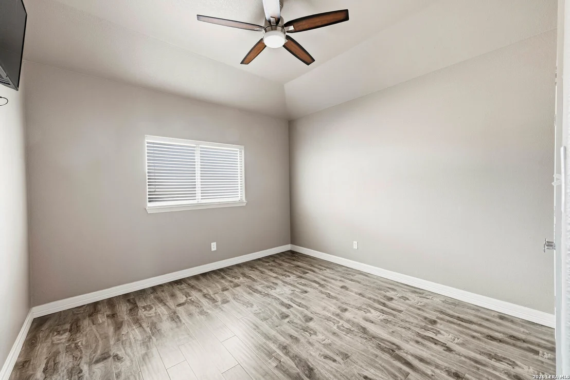 Photo of 353 BIG OAK DR
