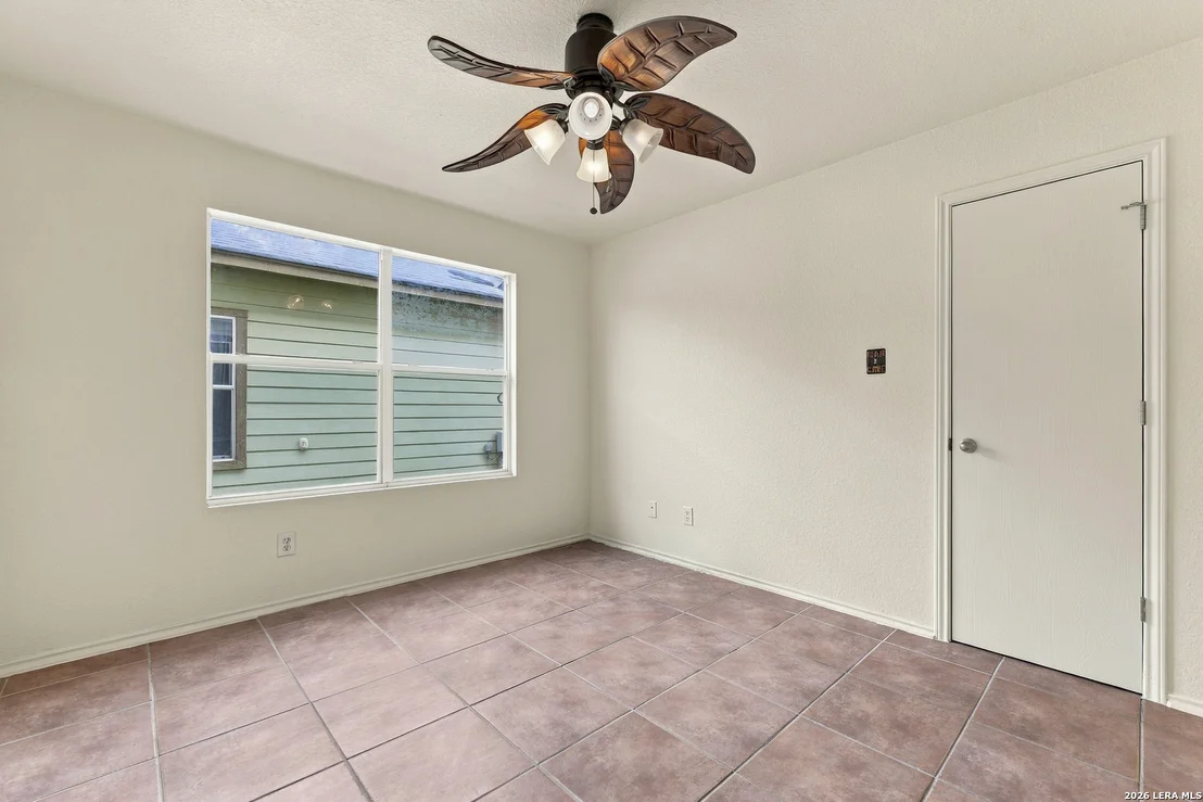 Photo of 233 JULIAN PT