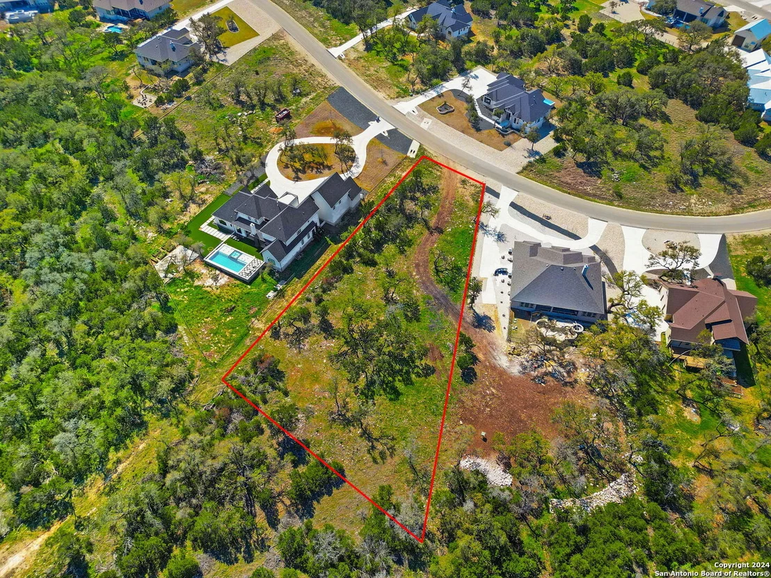 Photo of 1275 SMOKY LOOP RD