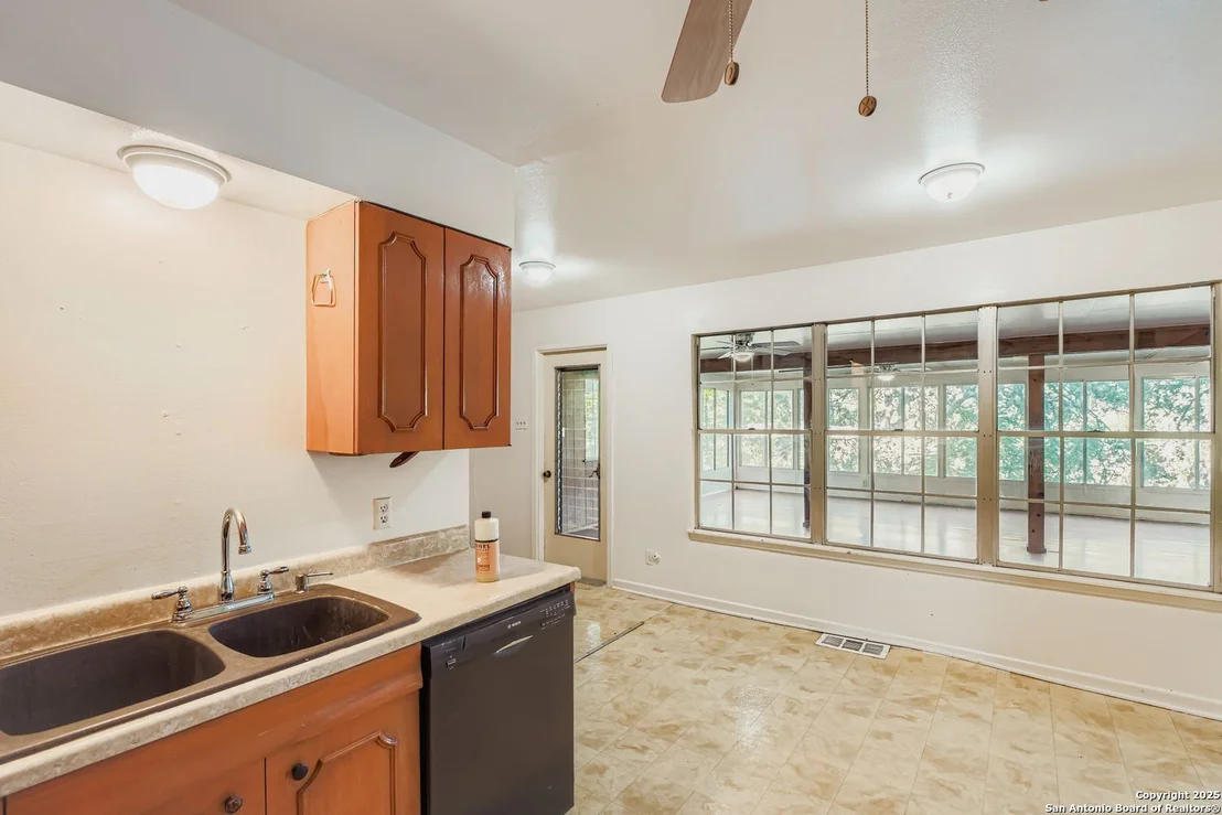 Photo of 17685 Morningside