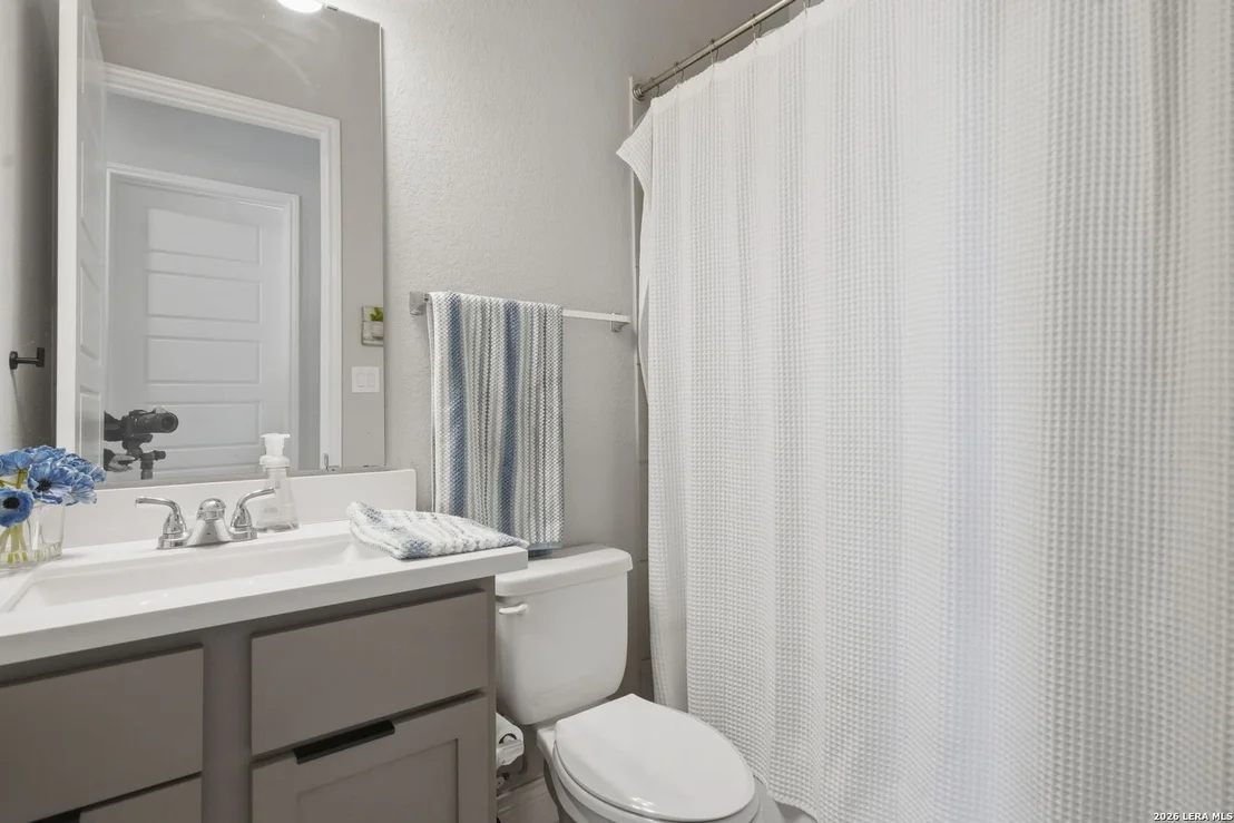 Photo of 311 Navarro