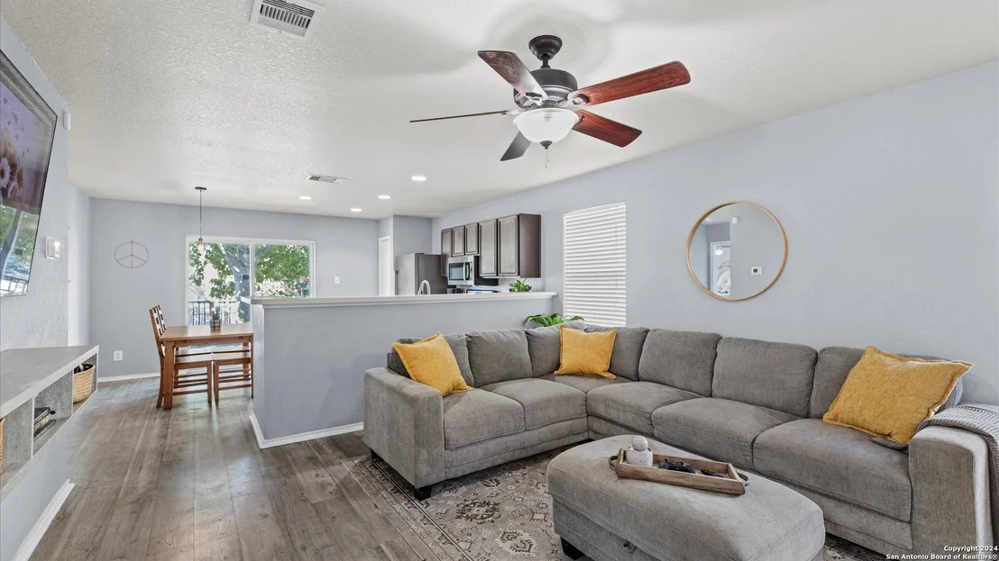 Photo of 640 CHEROKEE BLVD