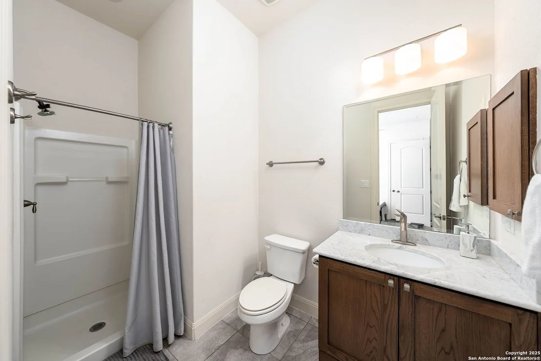 Photo of 6331 granada